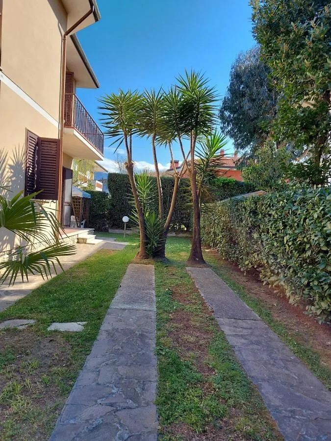 Hébergement de vacances Villa Villino Giuliana à Pietrasanta Italie